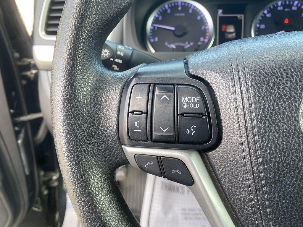 used 2019 Toyota Highlander car, priced at $24,560