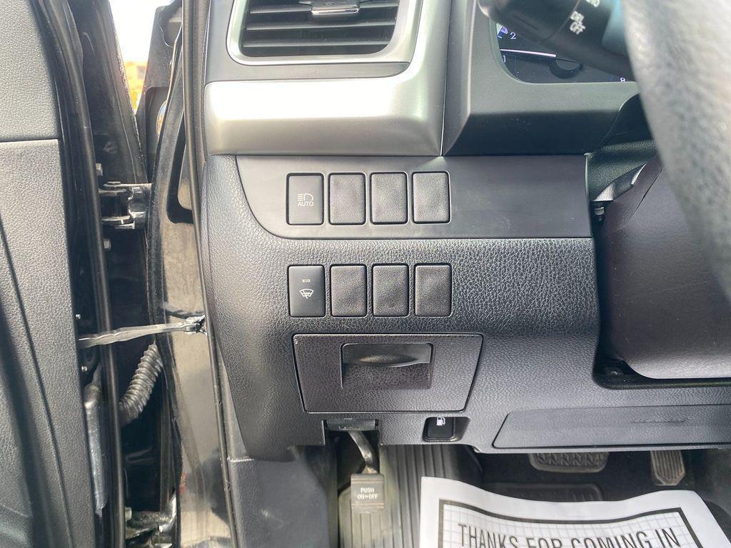 used 2019 Toyota Highlander car, priced at $24,560