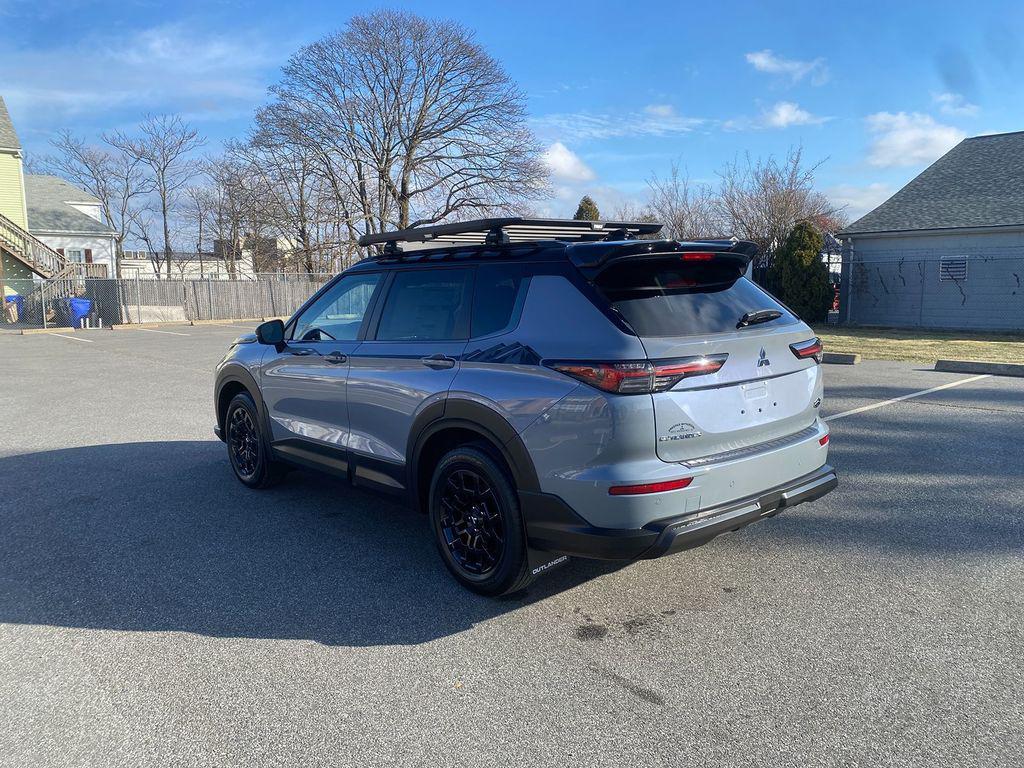 new 2026 Mitsubishi Outlander car, priced at $45,243