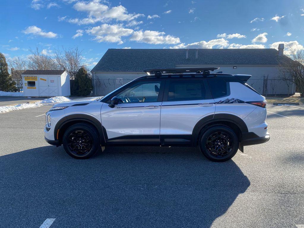 new 2026 Mitsubishi Outlander car, priced at $45,443
