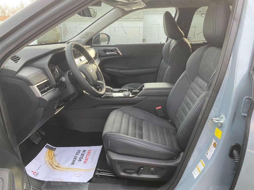 new 2026 Mitsubishi Outlander car, priced at $45,528