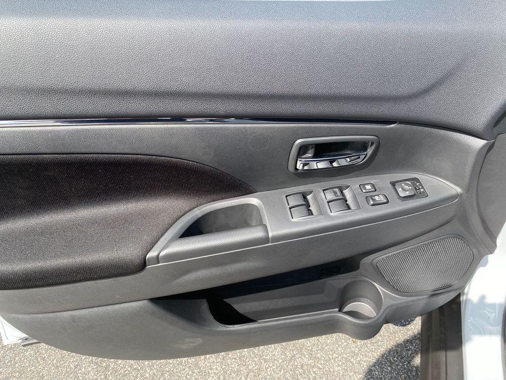 new 2025 Mitsubishi Outlander Sport car, priced at $29,438