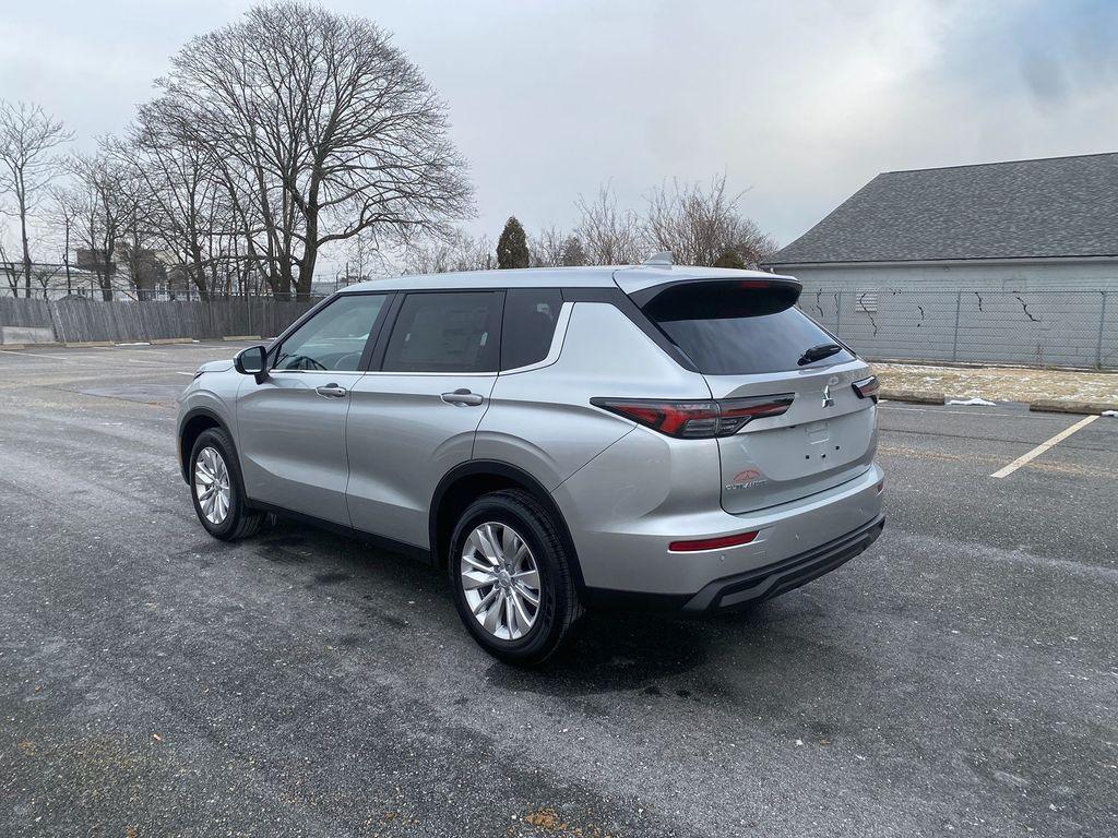 new 2026 Mitsubishi Outlander car, priced at $34,903