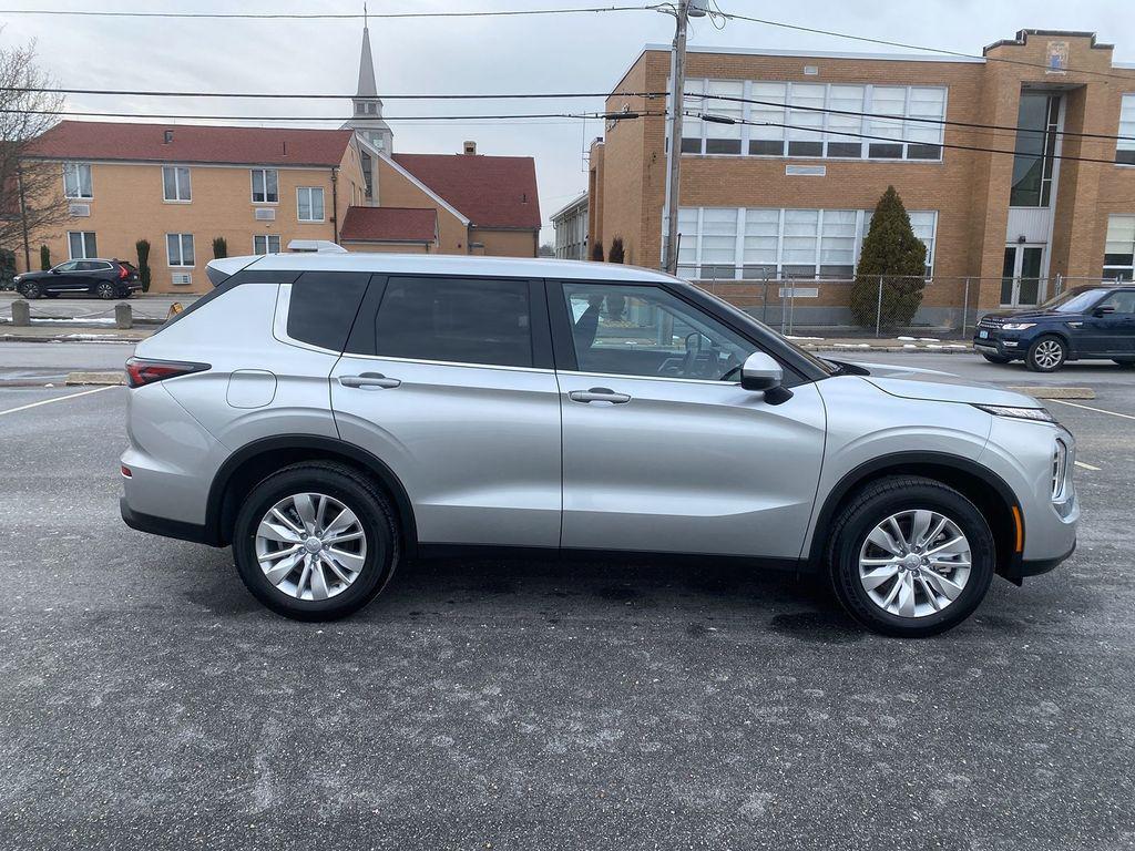 new 2026 Mitsubishi Outlander car, priced at $34,903