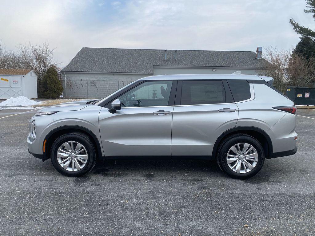 new 2026 Mitsubishi Outlander car, priced at $34,903