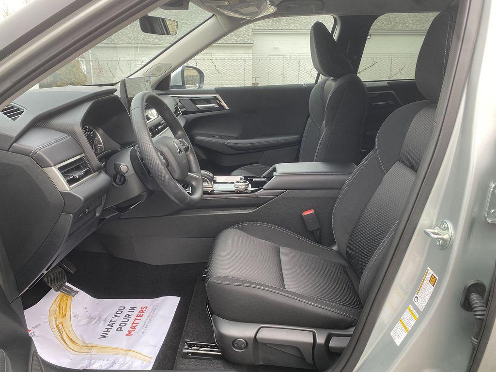 new 2026 Mitsubishi Outlander car, priced at $34,903