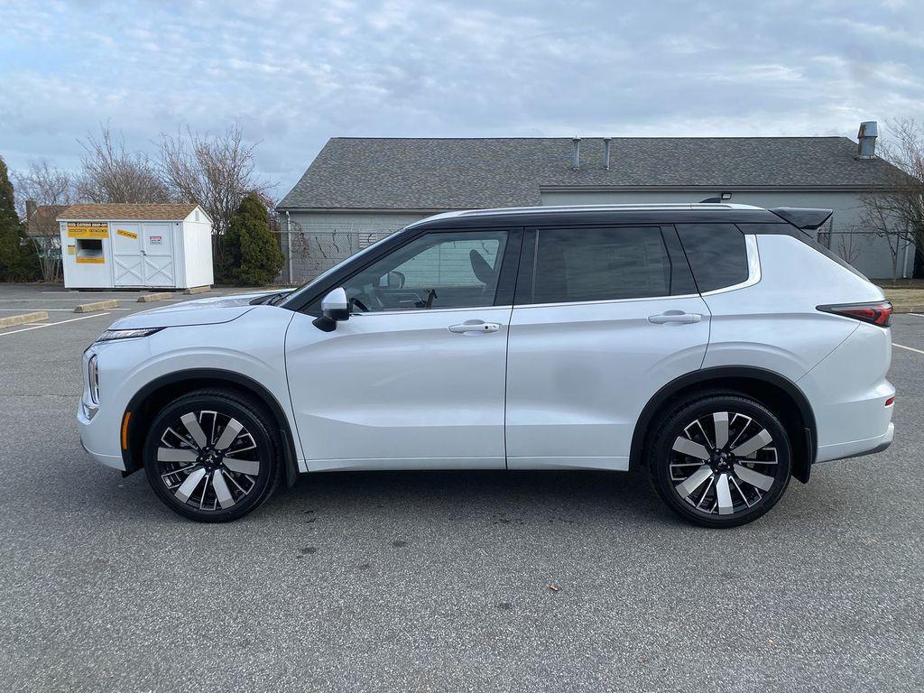 new 2026 Mitsubishi Outlander car, priced at $46,923