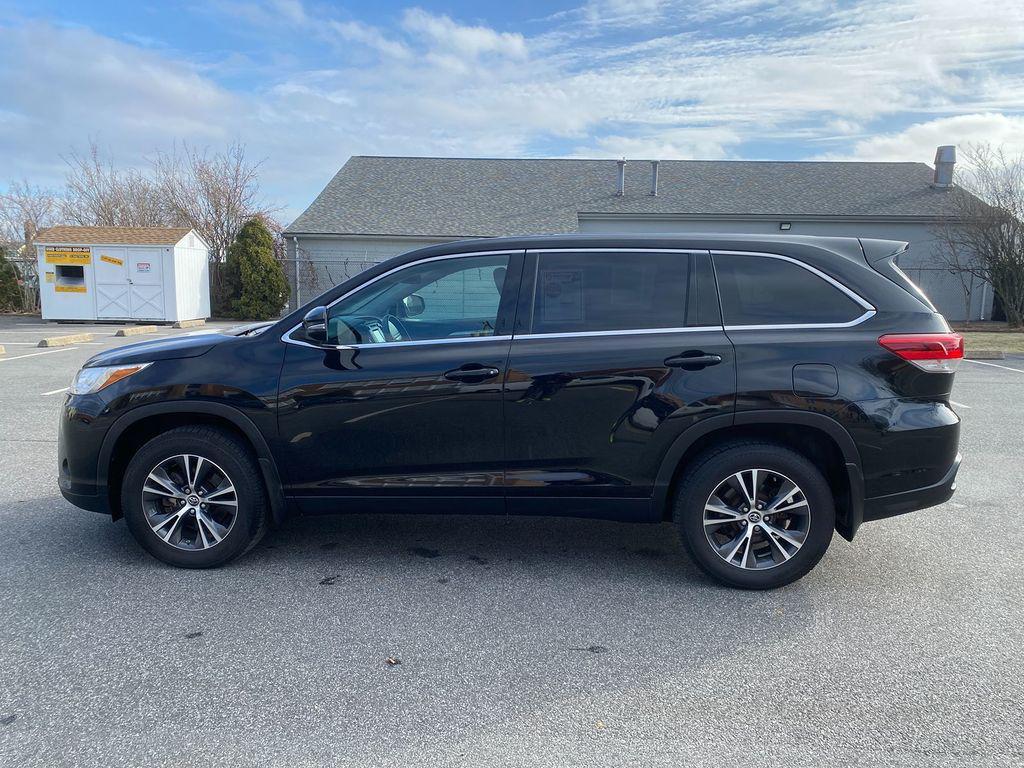 used 2019 Toyota Highlander car, priced at $24,995