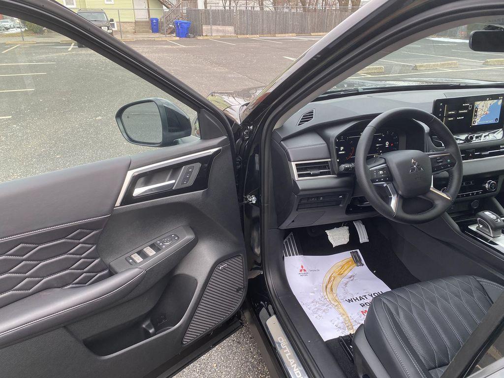 new 2026 Mitsubishi Outlander car, priced at $43,473