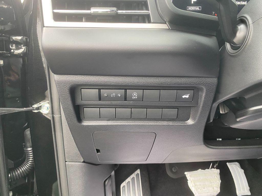 new 2026 Mitsubishi Outlander car, priced at $43,473