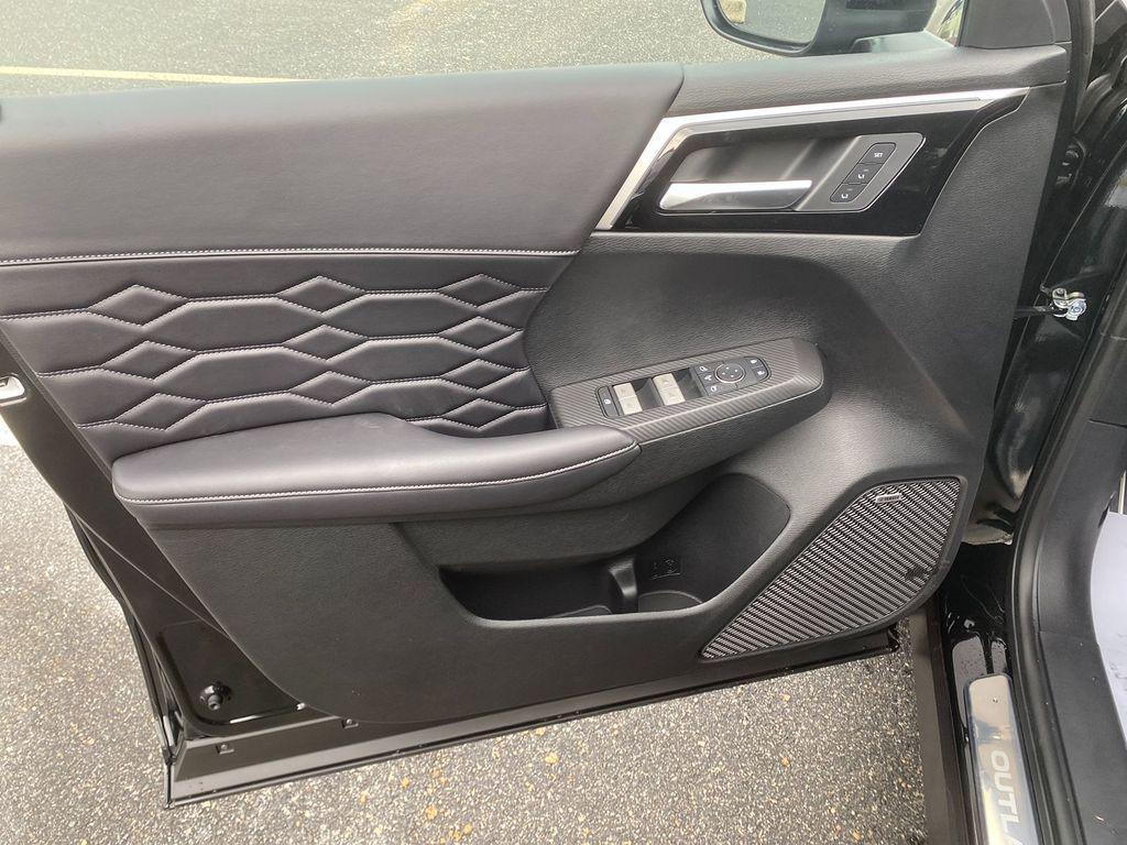 new 2026 Mitsubishi Outlander car, priced at $43,473
