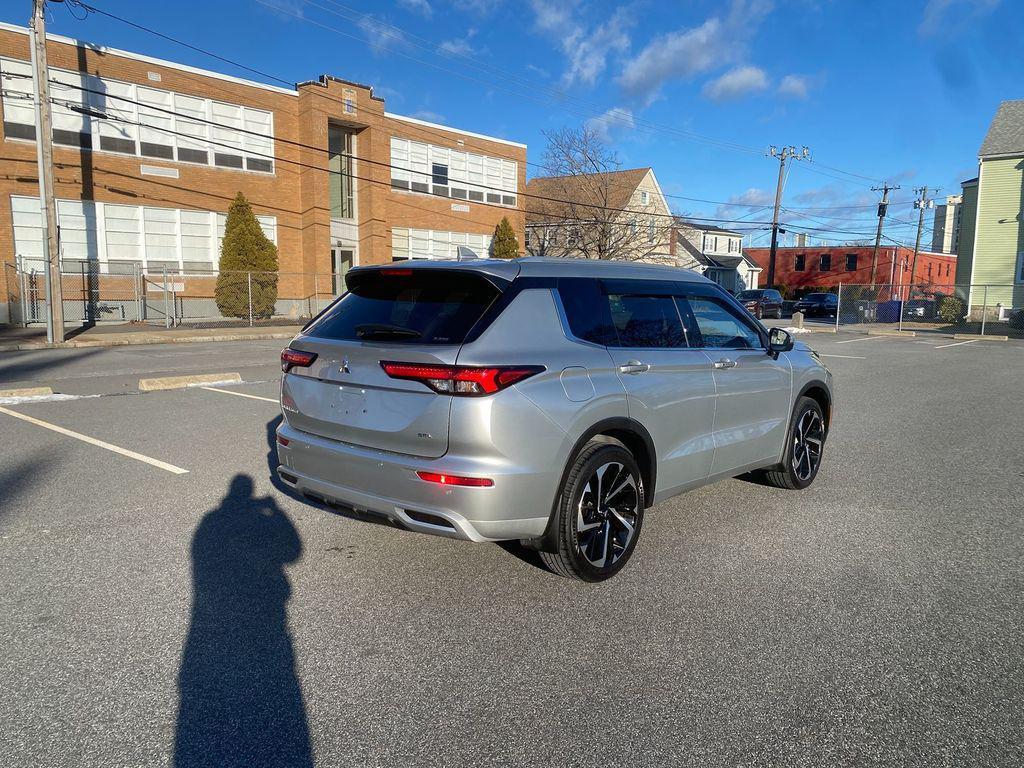 used 2024 Mitsubishi Outlander car, priced at $27,956