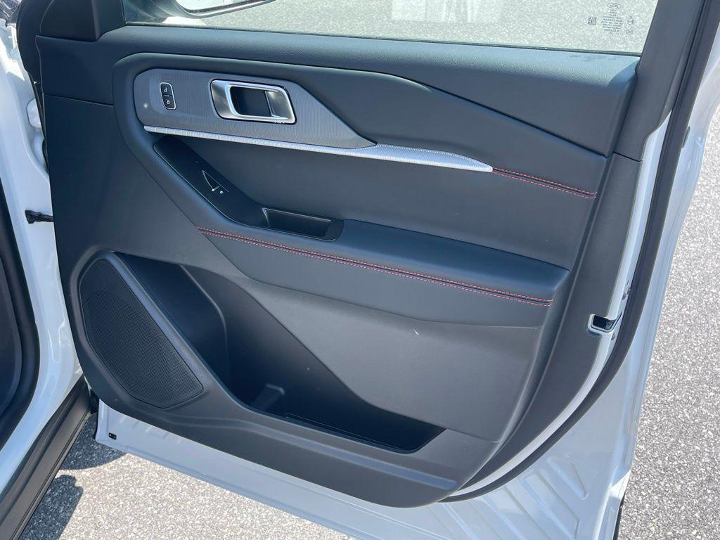 new 2026 Ford Explorer car, priced at $47,527