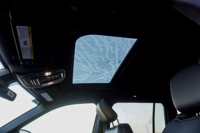 new 2025 Jeep Grand Cherokee car, priced at $44,547