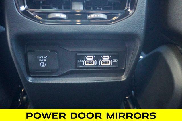 new 2025 Jeep Grand Cherokee car, priced at $44,547