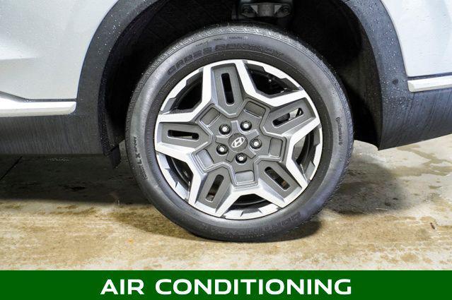 used 2022 Hyundai Santa Fe car, priced at $25,995