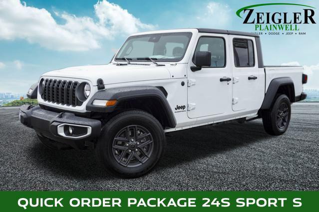 used 2025 Jeep Gladiator car, priced at $32,995