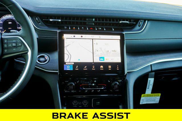 new 2025 Jeep Grand Cherokee car