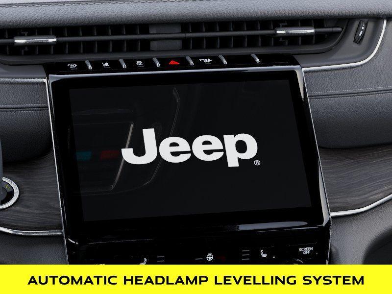 new 2025 Jeep Grand Cherokee car, priced at $48,677