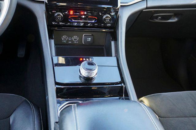 used 2023 Jeep Grand Cherokee car, priced at $29,294