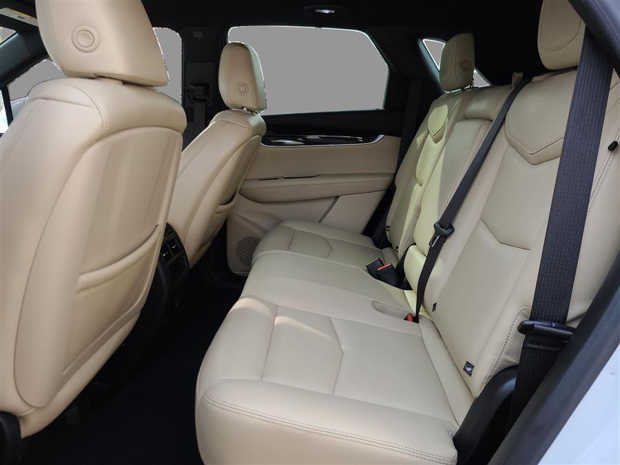 used 2018 Cadillac XT5 car, priced at $15,290