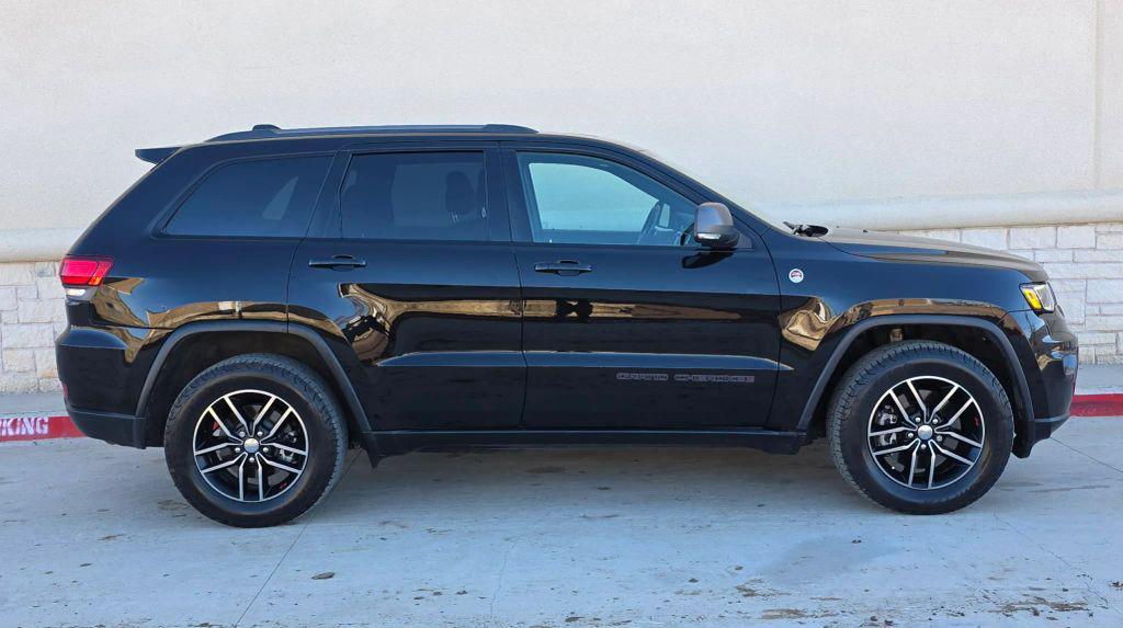 used 2017 Jeep Grand Cherokee car, priced at $12,990