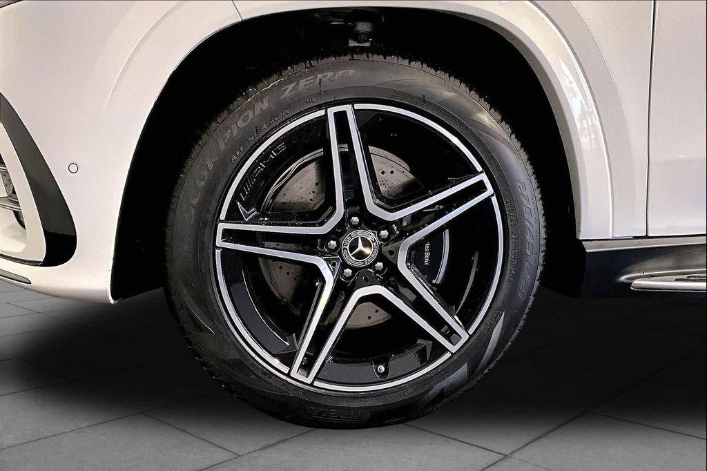 new 2026 Mercedes-Benz GLS 450 car, priced at $104,275