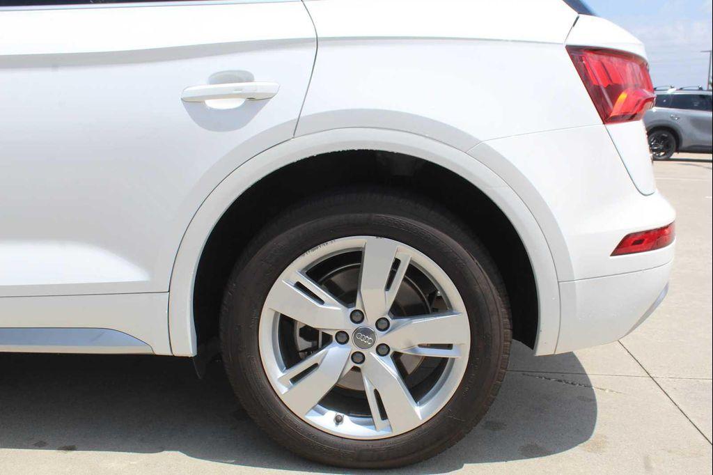 used 2018 Audi Q5 car, priced at $19,991
