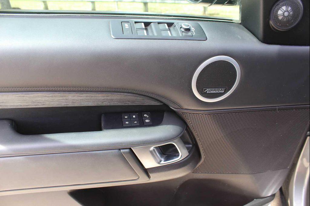 used 2018 Land Rover Discovery car, priced at $19,991