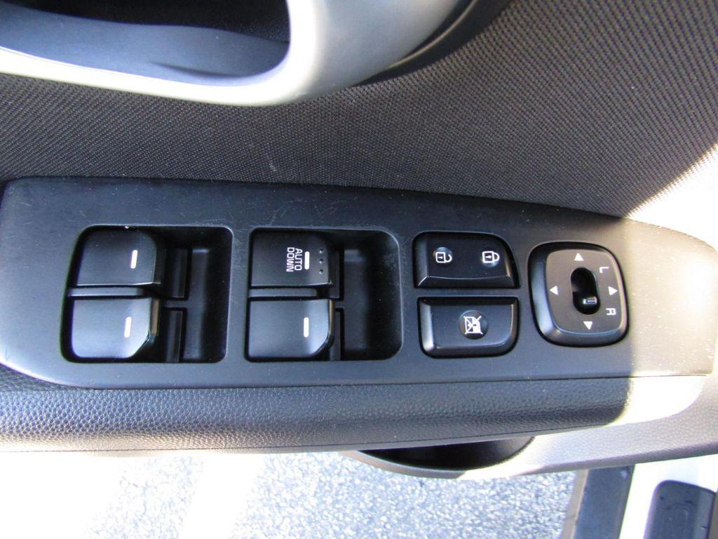 used 2015 Kia Soul car, priced at $9,744