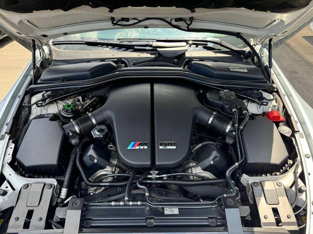 2007 Silverstone Silver Metallic BMW M6