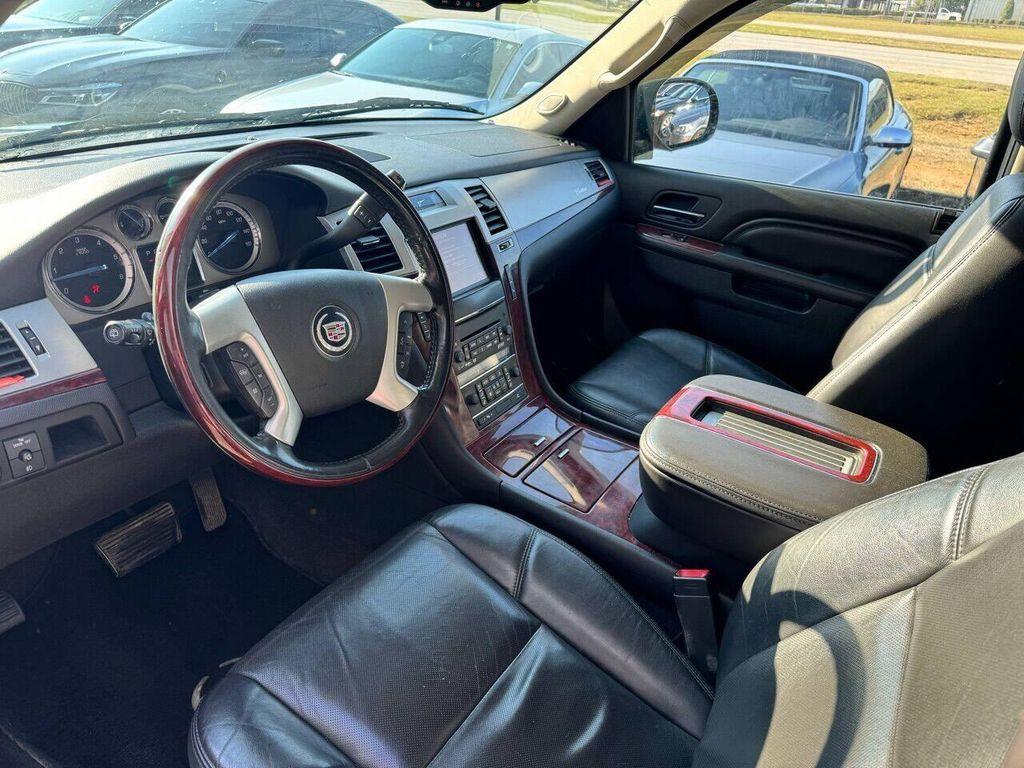 used 2013 Cadillac Escalade ESV car, priced at $13,999