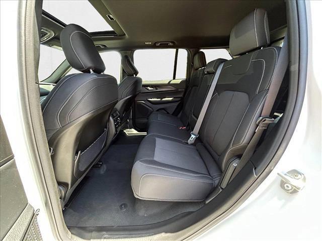 new 2025 Jeep Grand Cherokee car, priced at $32,338