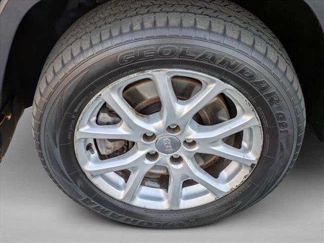 used 2015 Jeep Cherokee car, priced at $9,495