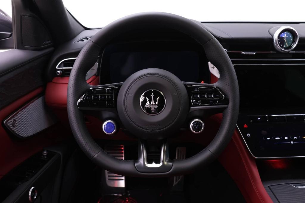 new 2026 Maserati Grecale car, priced at $97,385