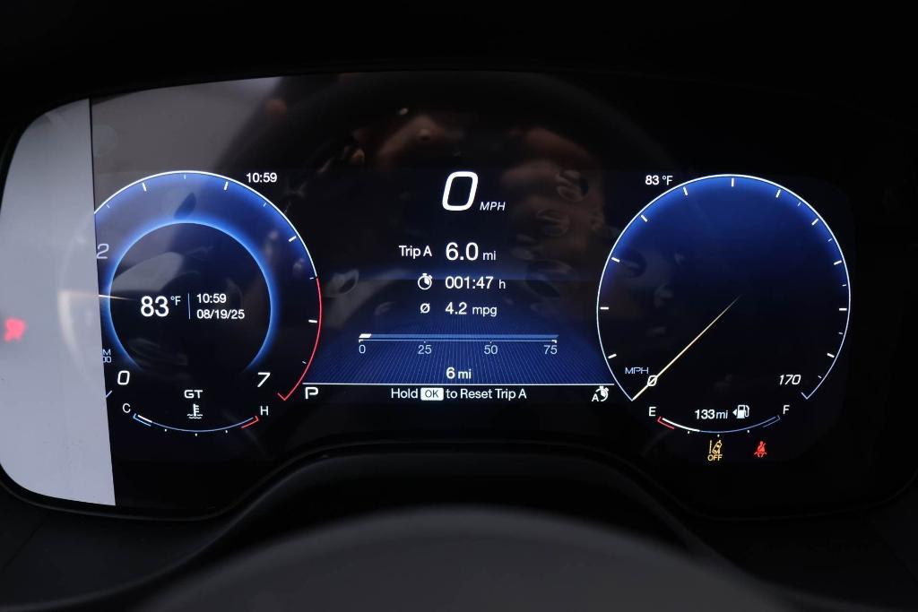 new 2025 Maserati Grecale car, priced at $82,035