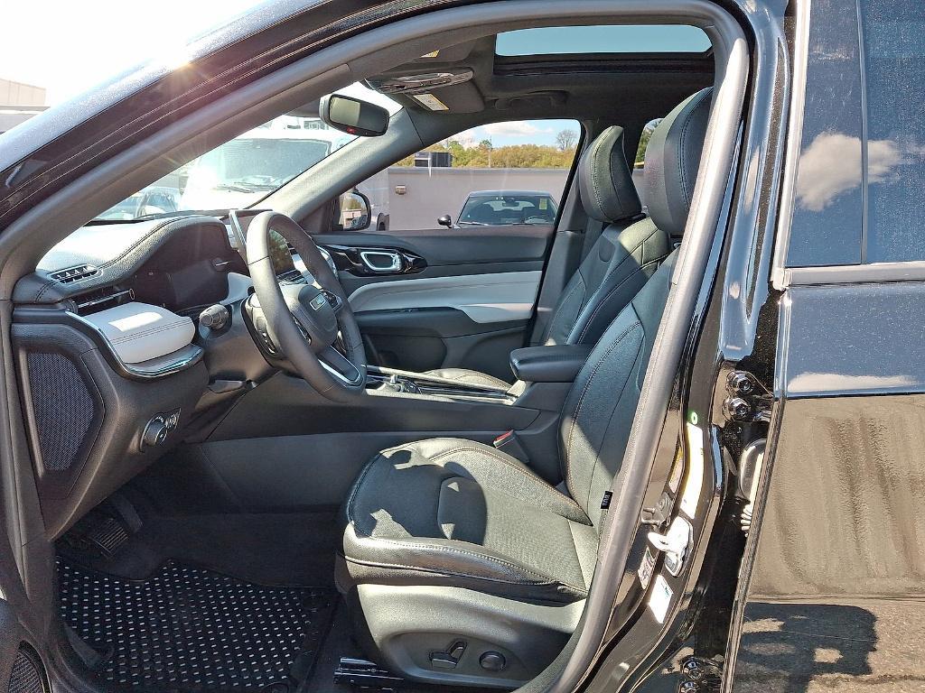 used 2023 Jeep Compass car, priced at $24,000