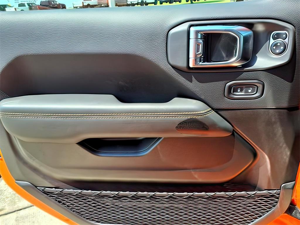 new 2025 Jeep Wrangler car, priced at $52,767