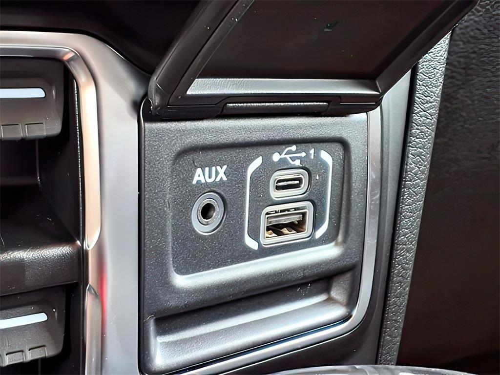 new 2025 Jeep Wrangler car, priced at $52,767