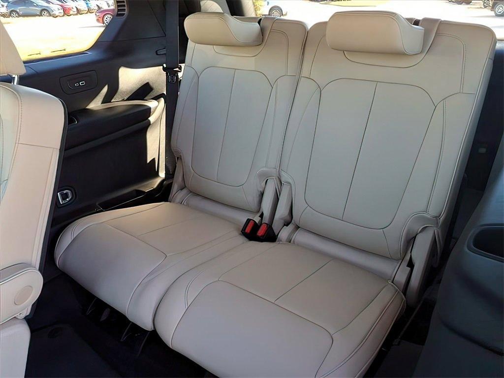 new 2025 Jeep Grand Cherokee L car, priced at $43,873