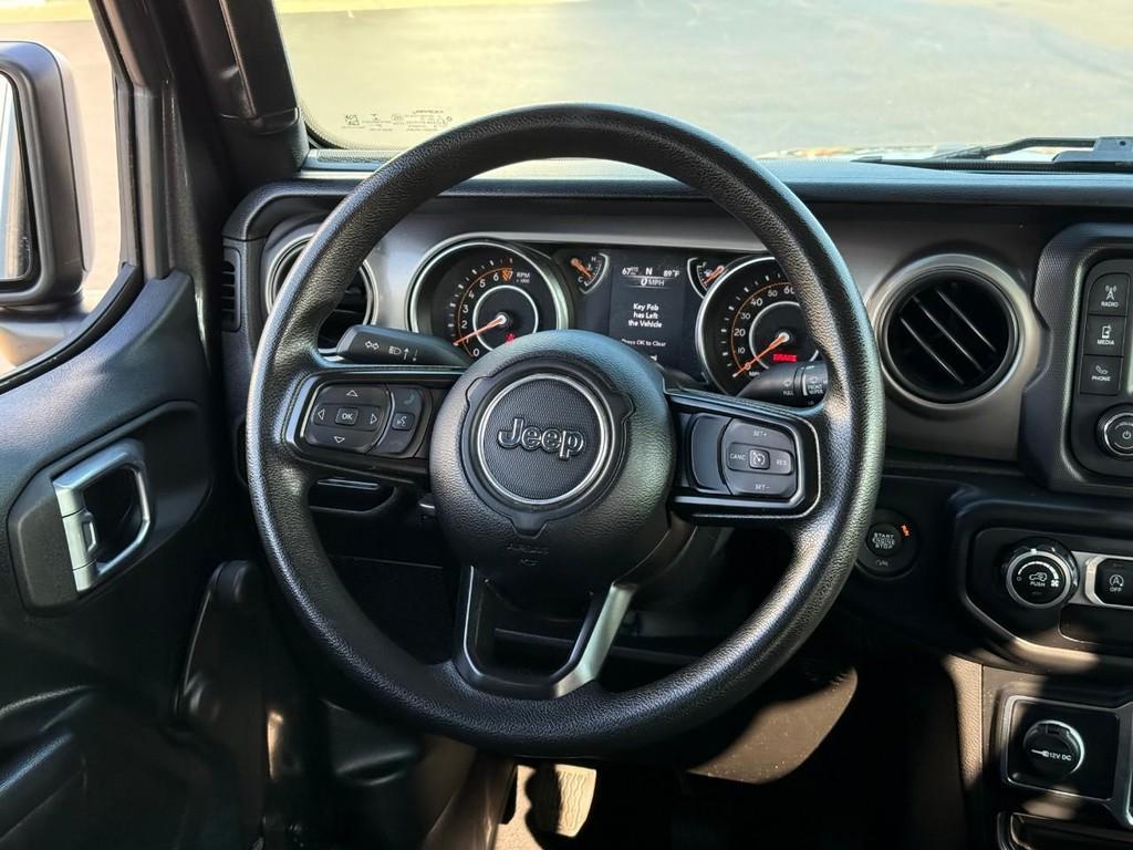 used 2021 Jeep Wrangler Unlimited car, priced at $22,998
