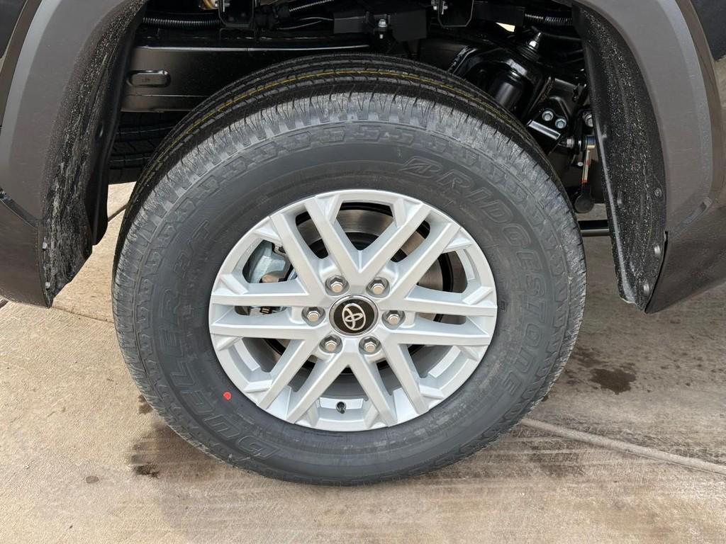 new 2025 Toyota Tundra car