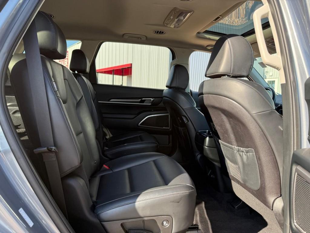 used 2025 Kia Telluride car, priced at $35,998