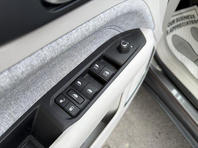 used 2022 Jeep Compass car, priced at $19,500