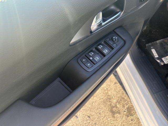 new 2026 Chrysler Pacifica car, priced at $41,135