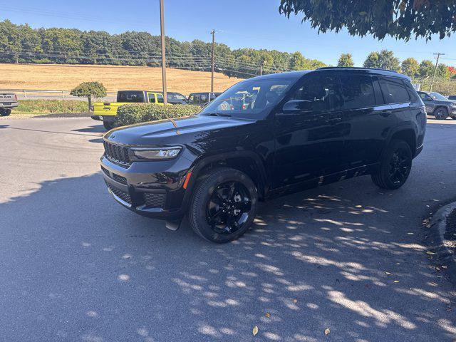new 2025 Jeep Grand Cherokee L car, priced at $44,875
