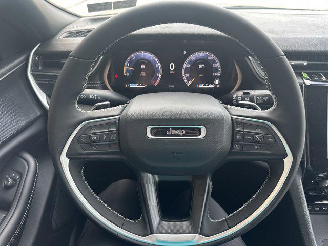 new 2025 Jeep Grand Cherokee car, priced at $39,670