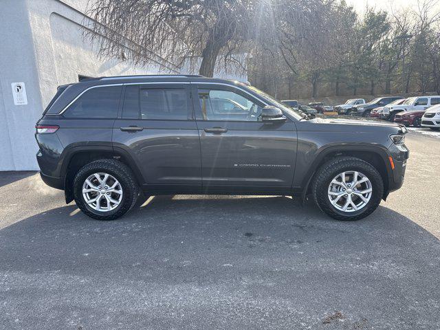 used 2022 Jeep Grand Cherokee car, priced at $25,000