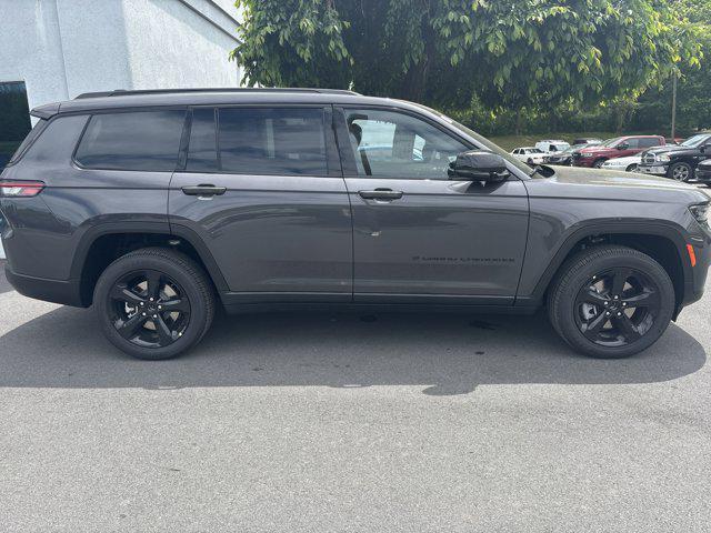 new 2025 Jeep Grand Cherokee L car, priced at $43,870