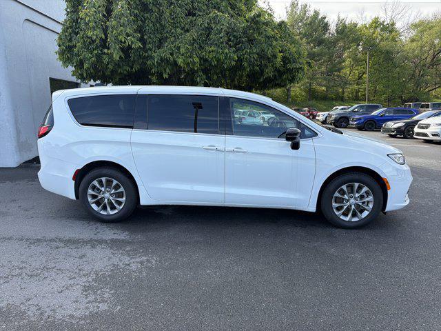 new 2026 Chrysler Pacifica car, priced at $43,360